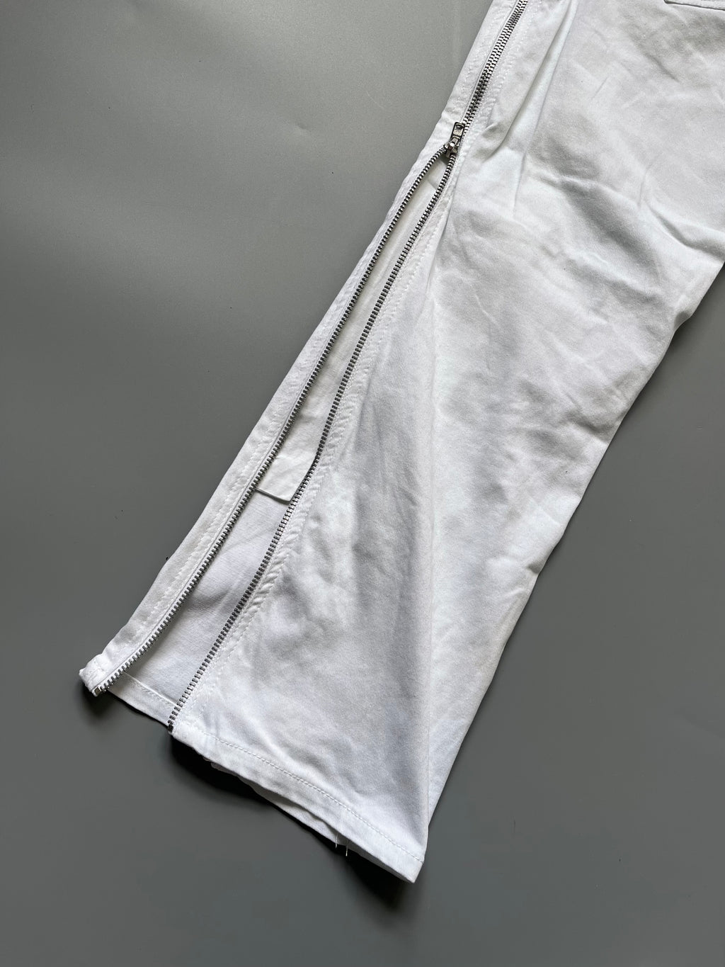 Denny Rose White Zipper Pants