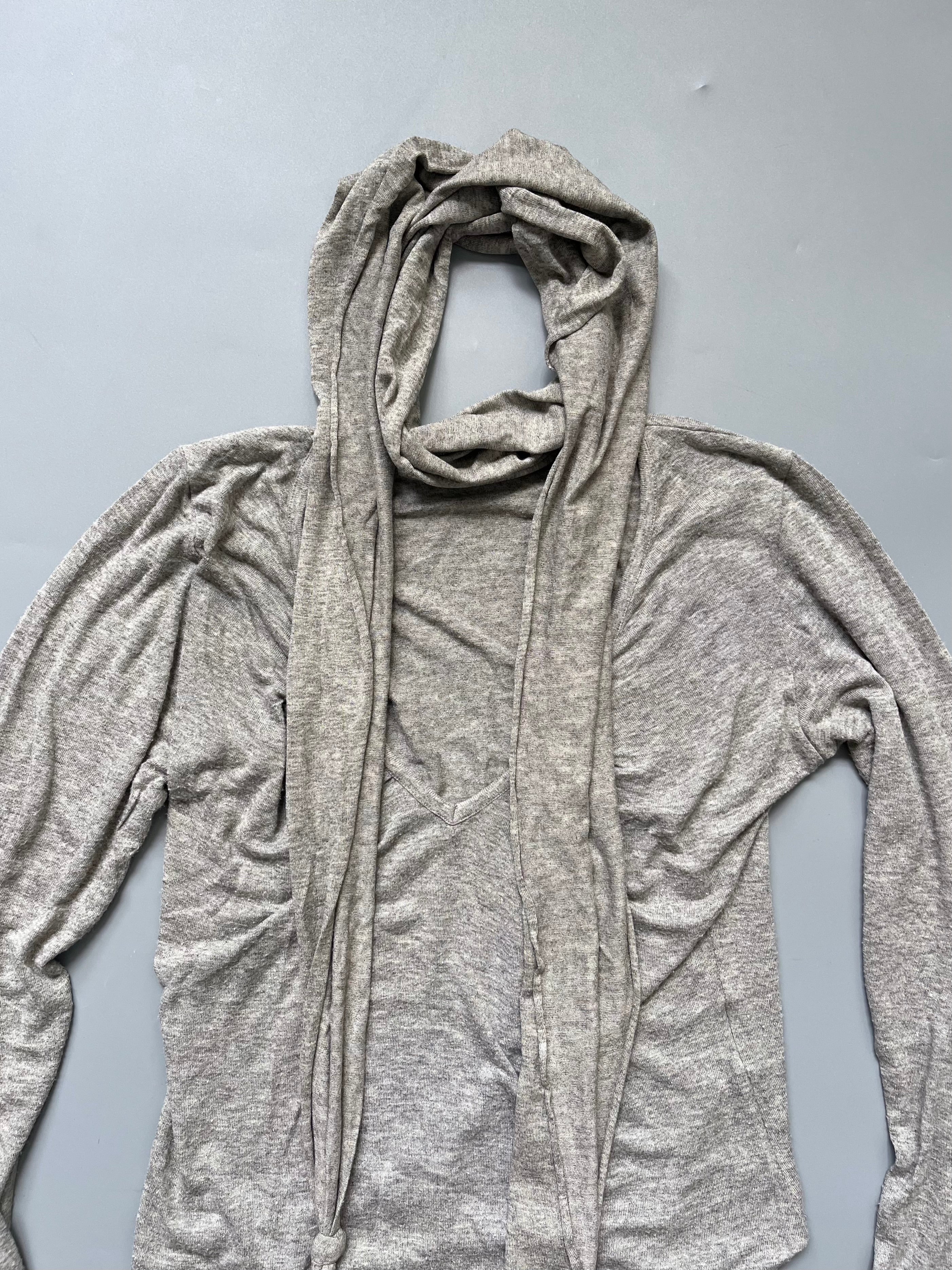 CELYN b Grey Cotton Top w. Scarf