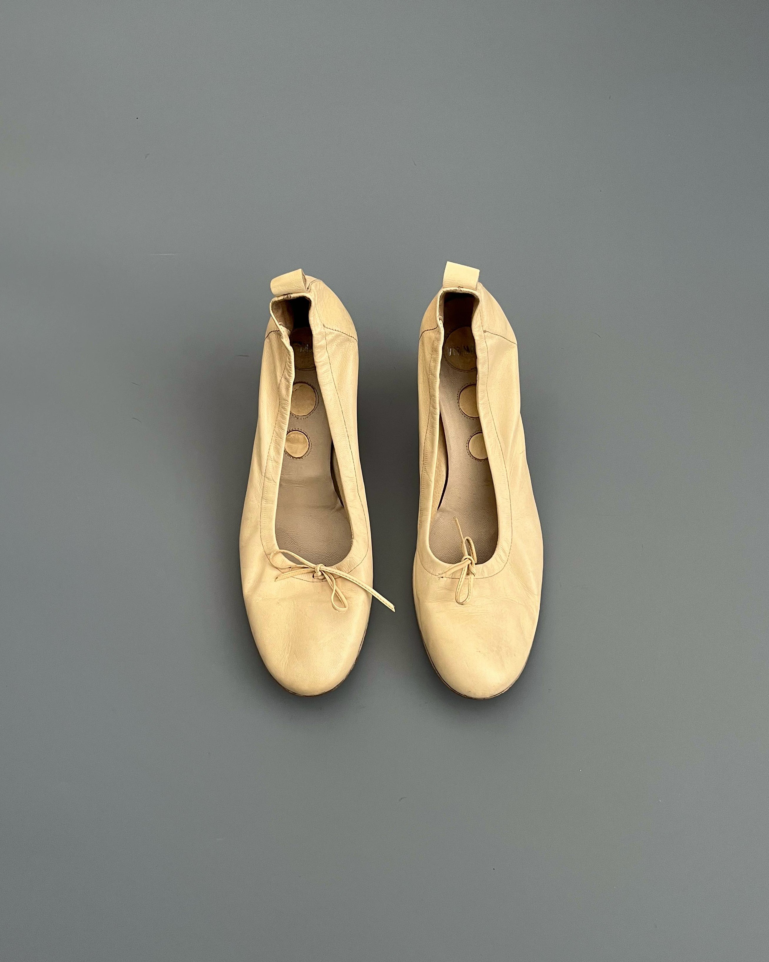 Vic Matie Ecru Leather Ballet Heels